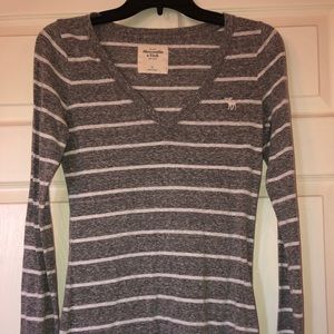 V-neck long sleeve Abercrombie and Fitch shirt